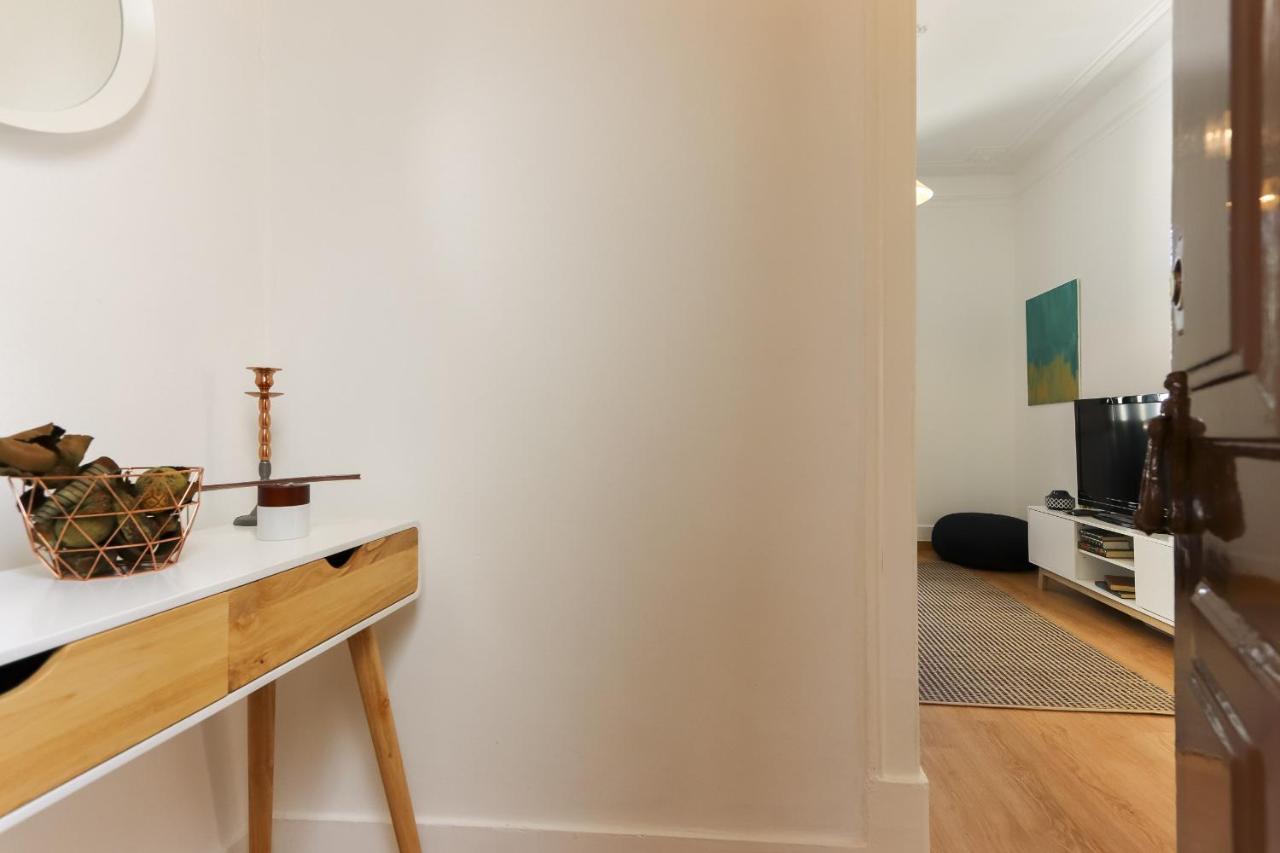 Charming Avenida By Homing Apartment Lisbon Exterior photo