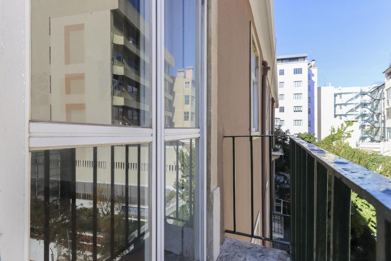 Charming Avenida By Homing Apartment Lisbon Exterior photo