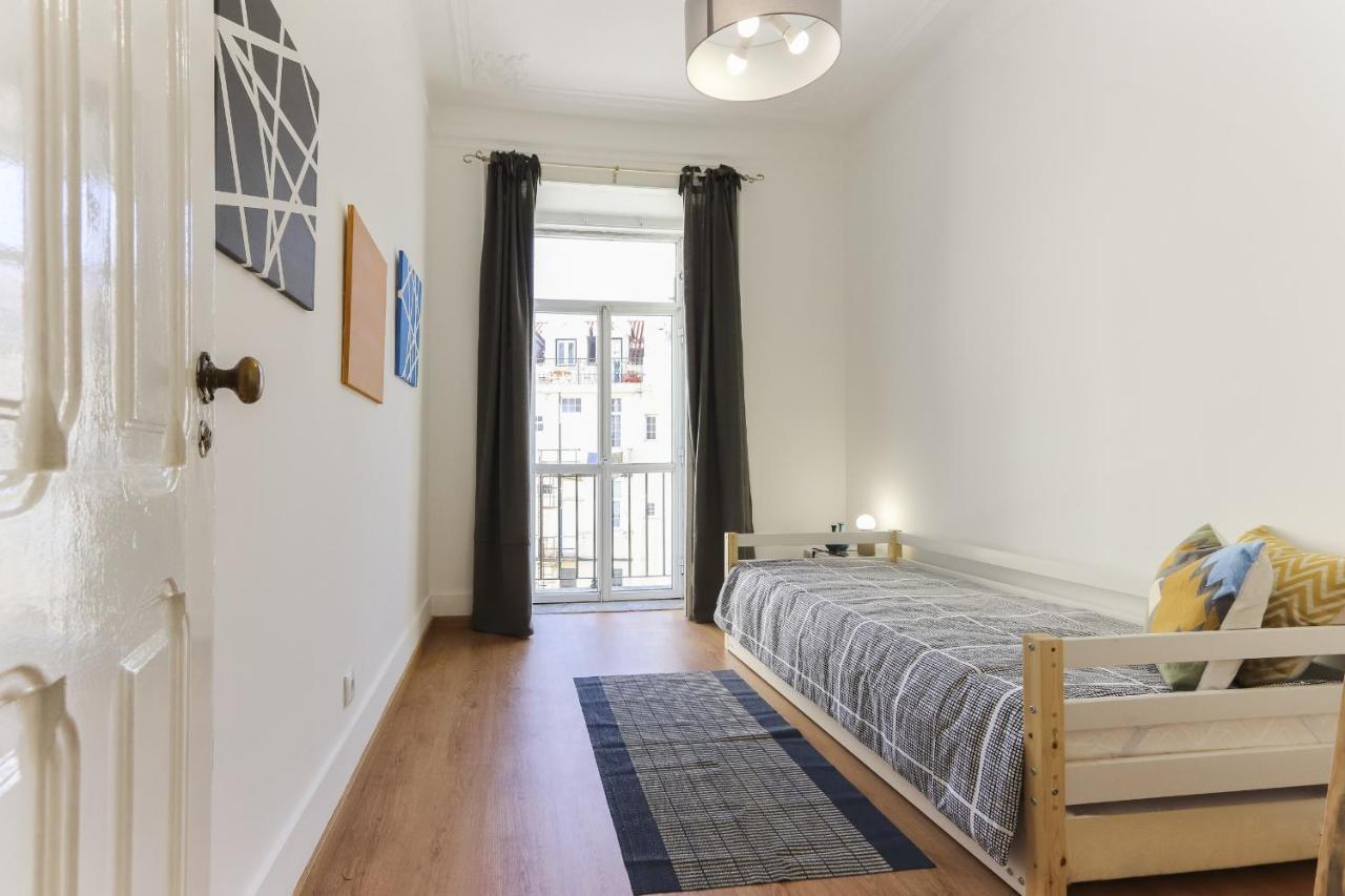 Charming Avenida By Homing Apartment Lisbon Exterior photo