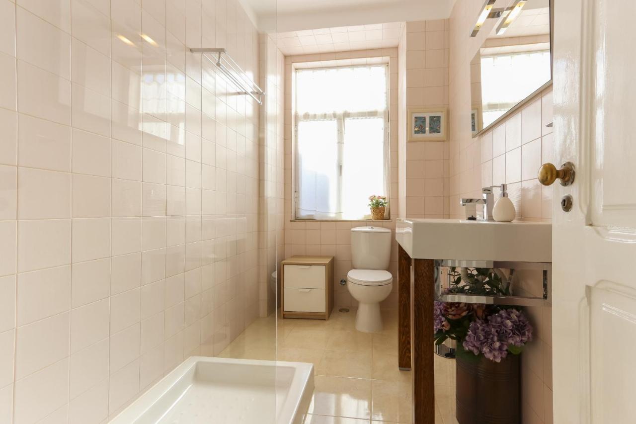Charming Avenida By Homing Apartment Lisbon Exterior photo